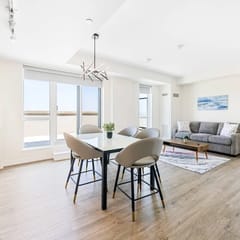 Spacious 3-BDR Home with Incredible View + parking
