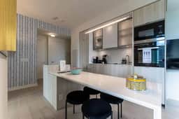 Yorkville Luxury • 2BR w/ City Views & Parking - Image 4