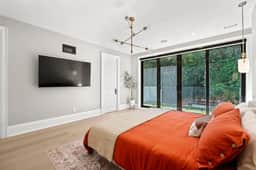 Luxe near High Park • 5BR w/ Theater & Game Room - Image 5