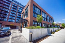 Stylish 3BR Townhome w/ Parking - Image 5