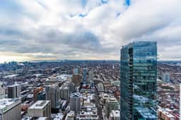 Luxury 1BR Apartment in Heart of Yorkville - Image 5