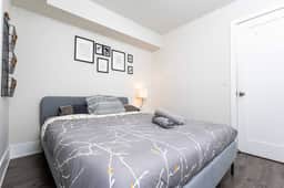 Sleek 3BR Retreat with Skyline Views - Image 3