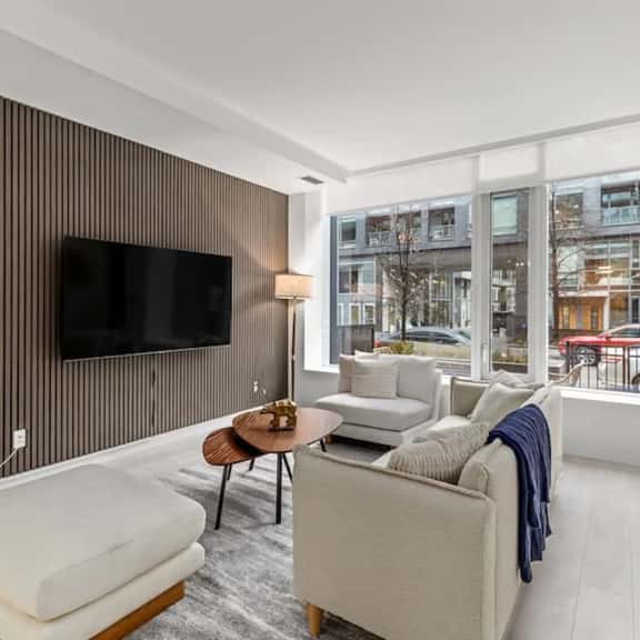 4-Bedroom Townhome in Canary District w/ Parking - Image 1