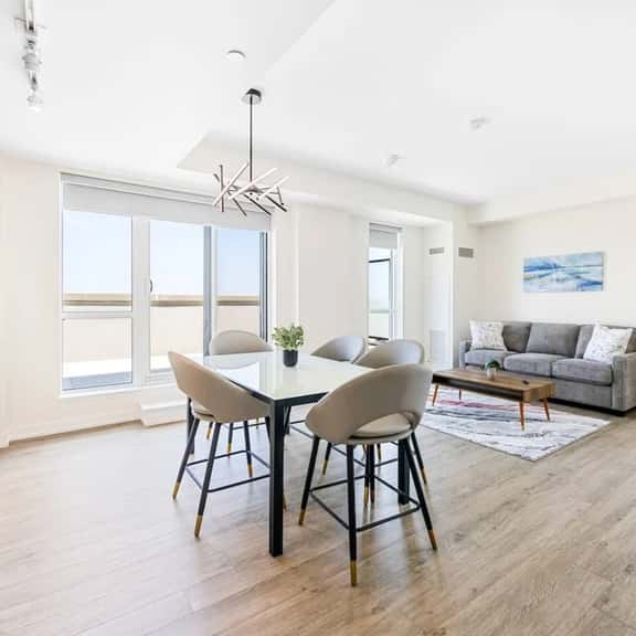 Spacious 3-BDR Home with Incredible View + parking - Image 1
