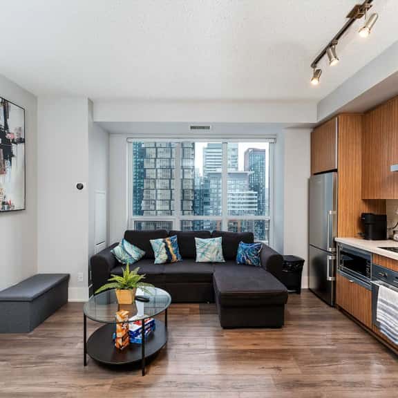 Unique 3bd next to Roger Center - Apartment - Image 1