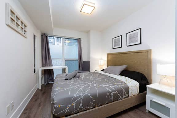 Stylish 3BR Condo | Balcony w/ Breathtaking Views - Image 2