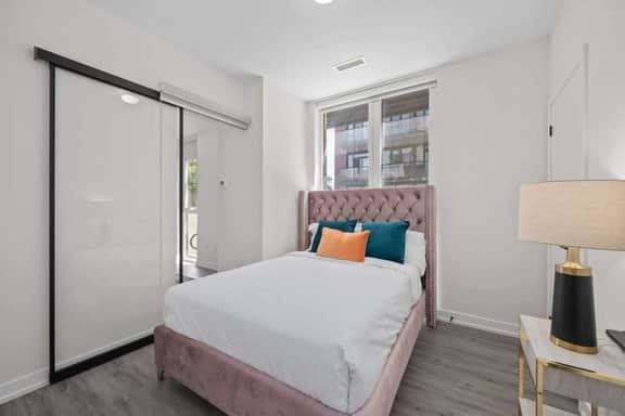 Boutique 1130sqft Stockyard Condo with Parking - Image 2