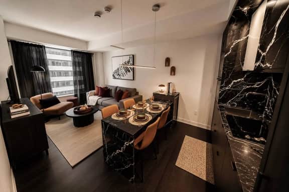 Modern Yorkville Condo | Sleeps 3 - Image 2
