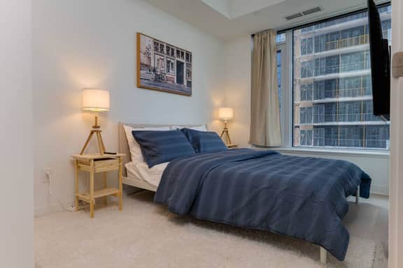 Stylish Yorkville 1BR | Prime Location - Image 3