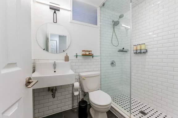 Stylish 1BR Suite w/ Private Entrance - Image 4
