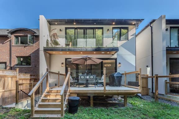 Luxe near High Park • 5BR w/ Theater & Game Room - Image 1