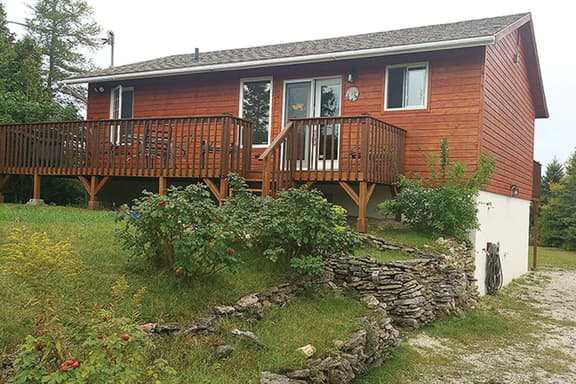 Charming 3-Bed Cottage Near Tobermory Bay - Image 1